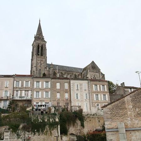 Le Petit Voyageur Apartment Angouleme Exterior photo